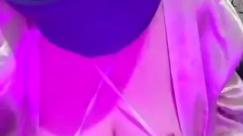 سكس شات عربي نار مع شرموطة خليجية هايجة لوحدها في البيت