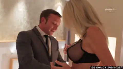 سكس شرموطة شغالات تركب على الزب وتتنطط عليه بنيك قوي