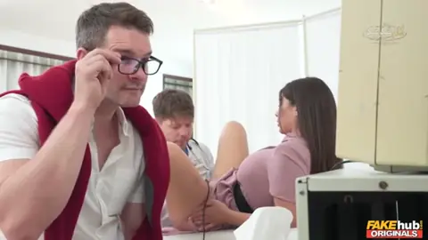 سكس الماني نيك بنت مزة عند الدكتور من كسها مع بزاز