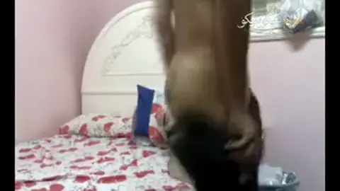 شرموطة مصرية على السرير تمارس سكس نيك مع زميلها – سكس مصري جديد