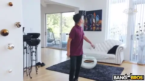 فيلم سكس ساخن يصور أخ يمسك أخته الممحونة أثناء ممارستها العادة السرية